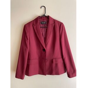 Burgundy Black Label women’s blazer, size 12